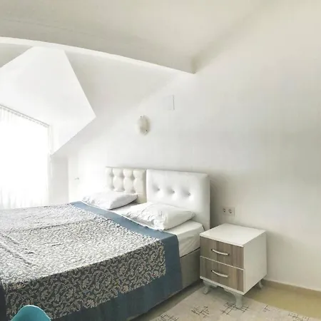 Central House With Stunning Terrace 3 Br Apartment *