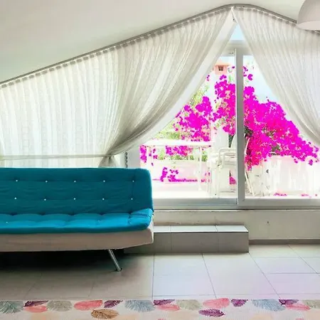 Central House With Stunning Terrace 3 Br Fethiye
